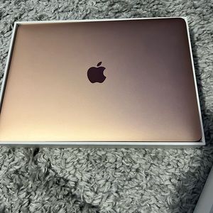 2020 13 inch MacBook Air (Rose Gold)